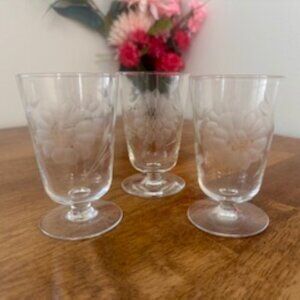 Set of 3 Vintage Etched Cornflower‎ Liqueur Glasses – Mid-Century Aperitif